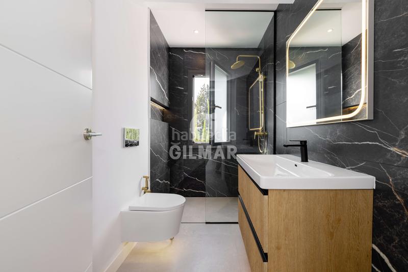 Foto 0bc880b1-1e6a-4669-9377-1b123e6ed0f1. Apartament amb calefacció aparcament piscina a Nueva Andalucía centro Marbella