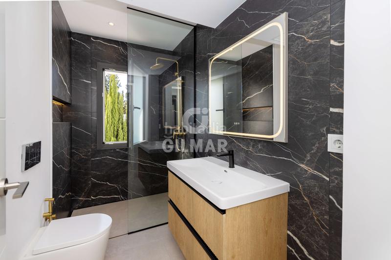 Foto 4ad7cec9-a193-4882-8631-bbe287d0eee1. Apartament amb calefacció aparcament piscina a Nueva Andalucía centro Marbella