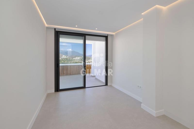 Foto 8a24405d-ce12-450a-9f24-f2948bd54d93. Apartament amb calefacció aparcament piscina a Nueva Andalucía centro Marbella