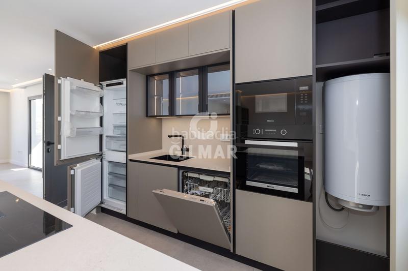 Foto 9dae8f97-1f82-47a8-b279-d2e6e263a1ef. Apartament amb calefacció aparcament piscina a Nueva Andalucía centro Marbella