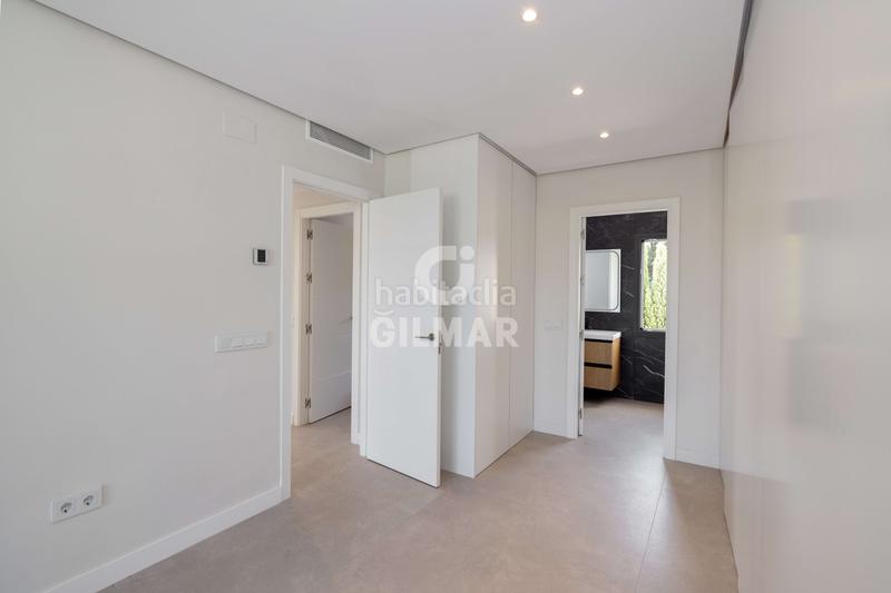 Foto ffaa9a5c-93bc-4d75-84f8-4934f4a3c17d. Apartament amb calefacció aparcament piscina a Nueva Andalucía centro Marbella