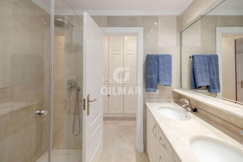 Foto 1d6a408d-35ad-43f1-afe3-461d9f76f3a9. Apartament amb calefacció aparcament piscina a La Carolina - Guadalpín Marbella