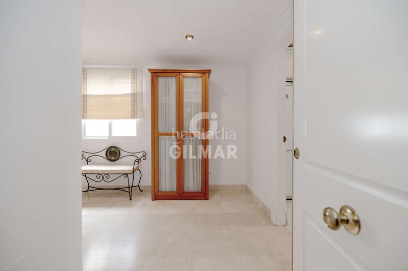 Foto 6cc66a0a-47d3-49f0-9643-703cb12506e8. Apartament amb calefacció aparcament piscina a La Carolina - Guadalpín Marbella