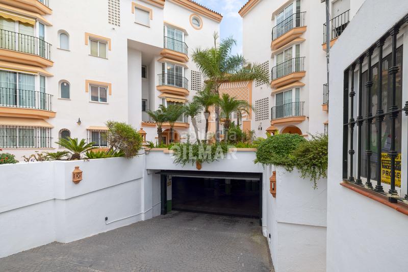 Foto 9cde8d5d-e516-4eb8-bb47-e73ef8f1b0f8. Apartament amb calefacció aparcament piscina a La Carolina - Guadalpín Marbella