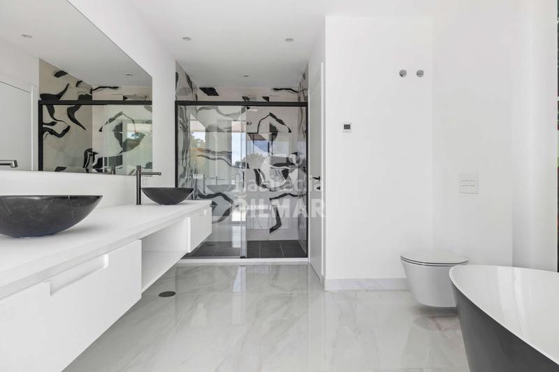 Foto 363ce8e6-03e4-4635-b280-49760289afb7. Chalet avec chauffage parking piscine dans Nueva Alcántara Marbella