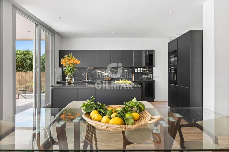 Foto 462dd27f-c7a4-4a6c-8897-4d9ed1ff45e8. Chalet avec chauffage parking piscine dans Nueva Alcántara Marbella