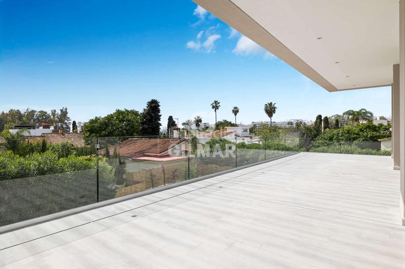 Foto 6acd7320-837c-4f99-9eb0-83cd30a70bfa. Chalet avec chauffage parking piscine dans Nueva Alcántara Marbella