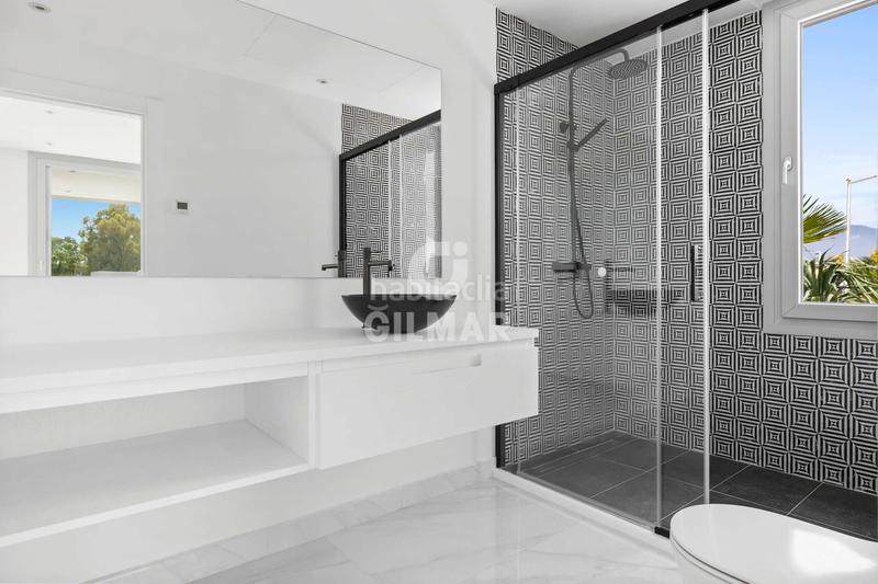 Foto 82ac7c4f-9939-453f-b515-2a36aff68758. Chalet avec chauffage parking piscine dans Nueva Alcántara Marbella