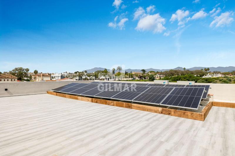 Foto d3f5e59d-f4dc-4fd6-b7f1-9c16e5c337ef. Chalet avec chauffage parking piscine dans Nueva Alcántara Marbella