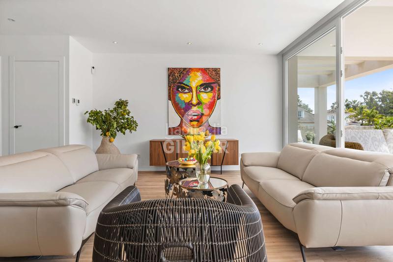 Foto d85b95e4-644f-402f-8c37-3fb3cddc05c8. Chalet avec chauffage parking piscine dans Nueva Alcántara Marbella