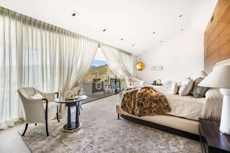 Foto 1638d117-76ce-46bd-9f8c-78d968c29c82. Chalet avec chauffage parking piscine dans La Zagaleta Benahavís