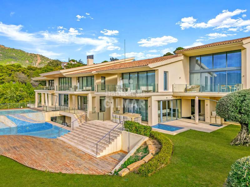 Foto edded37f-24b4-4edd-bcaf-bda2e593bcf7. Chalet avec chauffage parking piscine dans La Zagaleta Benahavís