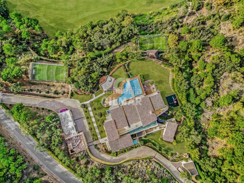 Foto fa388577-c160-41f7-8da2-9a0f39b07e7e. Chalet avec chauffage parking piscine dans La Zagaleta Benahavís