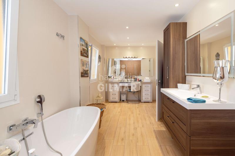 Foto 32aa8be4-15c5-4490-86c0-1595e8cea716. Xalet amb calefacció aparcament a San Pedro de Alcántara Pueblo Marbella