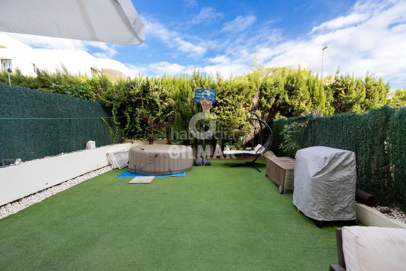 Foto f2b8fda9-8a41-46b2-8cb0-e9751e6b6c4c. Piccolo appartamento con riscaldamento parcheggio piscina in Marbella