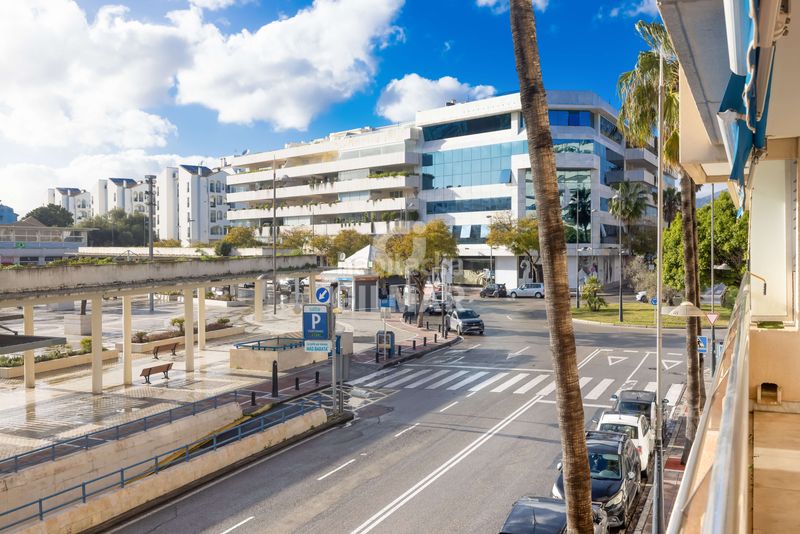 Foto 304f6a4d-d3ff-4962-a569-c610ca98e69b. Apartament amb calefacció aparcament piscina a Puerto Banús Marbella