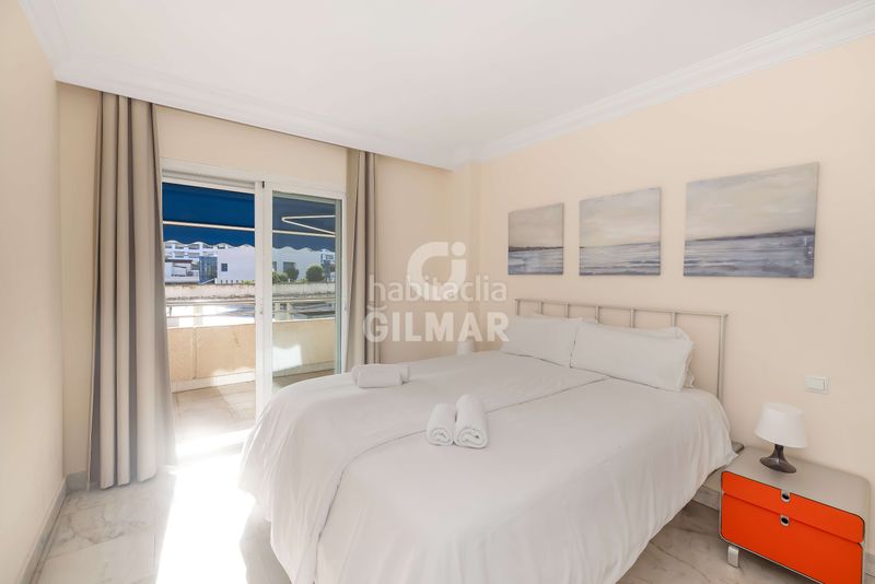 Foto 90d83c3d-6333-42de-bf9e-0949681584b2. Apartament amb calefacció aparcament piscina a Puerto Banús Marbella