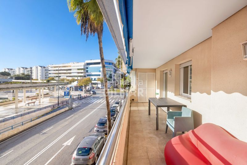 Foto 91faac62-8647-415c-9ef1-1b06356b2659. Apartament amb calefacció aparcament piscina a Puerto Banús Marbella