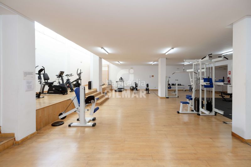 Foto b73765c9-678c-46e8-80c4-e19d5d56dc6a. Apartament amb calefacció aparcament piscina a Puerto Banús Marbella