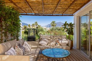 Doppelhaus in Guadalmina Alta. Chalet pareado de diseño junto al golf de guadalmina licencia tu