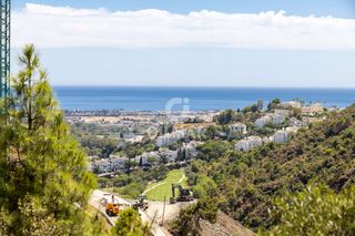 Terreno residenziale in El Madroñal. Parcela exclusiva con licencia y proyecto en el madroñal, junto