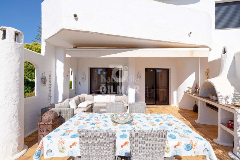Foto e97d790b-2379-4f45-8a43-d42bba685746. Dúplex amb calefacció aparcament piscina a lomas de Marbella club Marbella