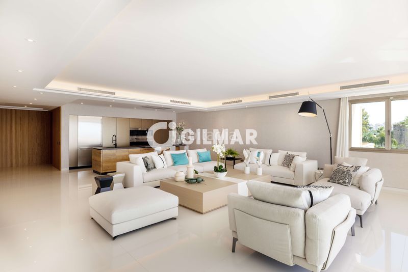 Foto 1e026123-8972-4228-a3fb-51c2316c8ab6. Apartament amb calefacció aparcament piscina a Puerto Banús Marbella