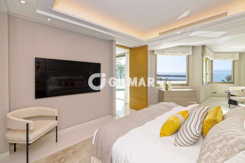 Foto 86768edb-0354-4194-b85b-6ac0922c4681. Apartament amb calefacció aparcament piscina a Puerto Banús Marbella