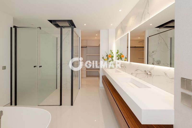Foto 8b12a927-4bb1-48de-aaee-9efa650c0ded. Apartament amb calefacció aparcament piscina a Puerto Banús Marbella