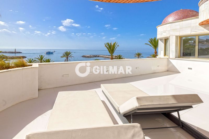 Foto f81bb8b0-f091-42d8-84ca-5cedc98ca029. Apartament amb calefacció aparcament piscina a Puerto Banús Marbella
