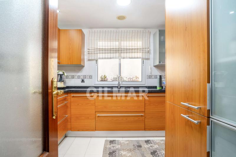 Foto 46a86095-21c6-4225-9bf3-5be54097c4d1. Casa pareada adosada pueblo en Zona Calvario Estepona