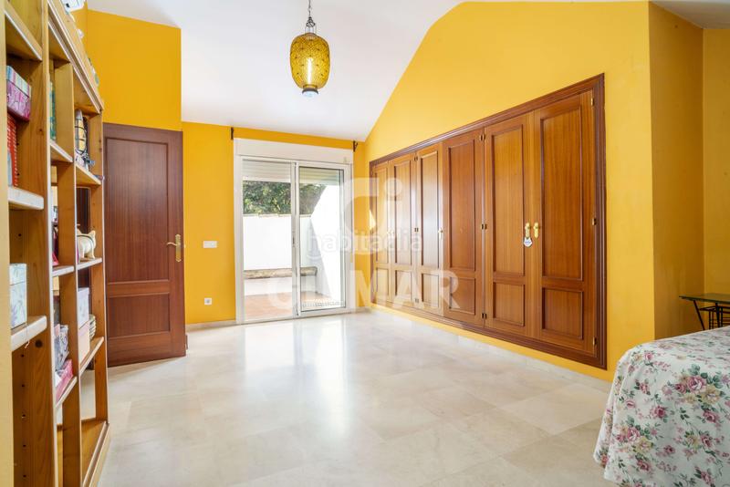 Foto 4bd98ecf-b3a5-4c8d-875b-420bb712eb8e. Casa pareada adosada pueblo en Zona Calvario Estepona