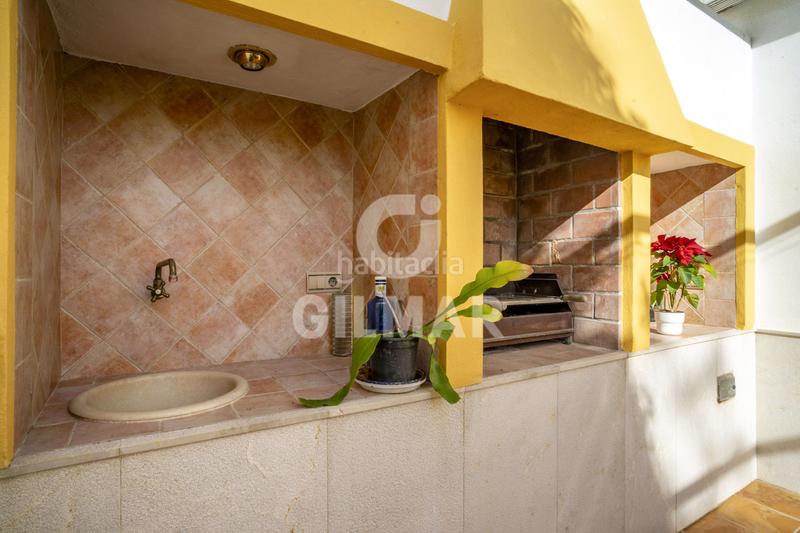 Foto 85247dd5-24ac-41d7-9370-fc8e9064a622. Casa pareada adosada pueblo en Zona Calvario Estepona
