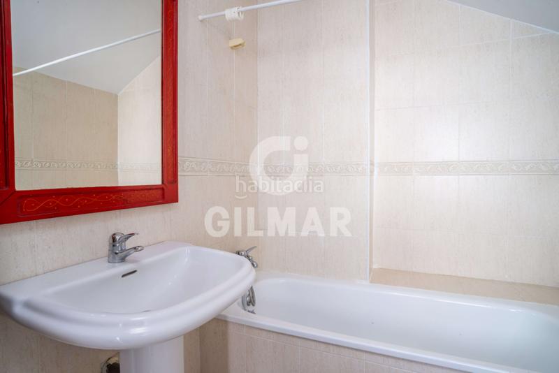 Foto a1be2adf-b935-4f0b-bc6a-c3445e18e6a8. Casa pareada adosada pueblo en Zona Calvario Estepona