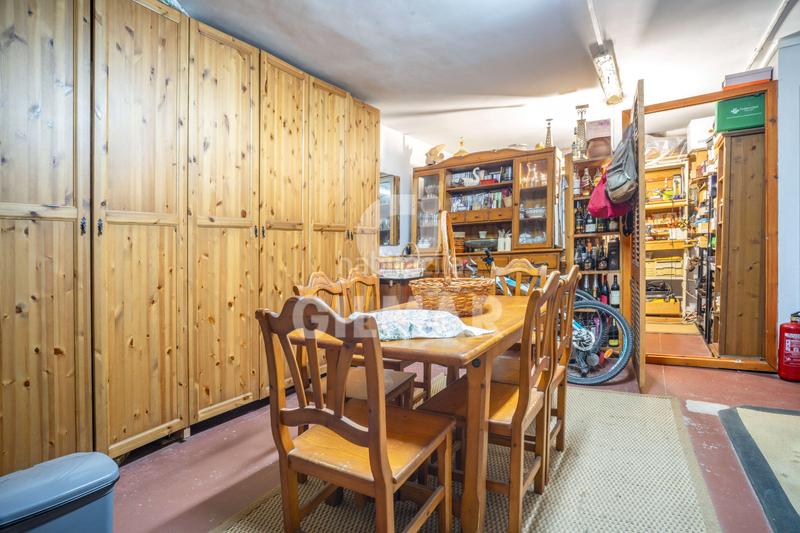 Foto d62aea67-a278-4774-87fd-275c09c6dd4f. Casa pareada adosada pueblo en Zona Calvario Estepona