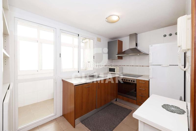 Foto 9d7c9dee-6389-453d-a77f-13a8205b1985. Apartamento  en pleno corazón en Parque Central Estepona