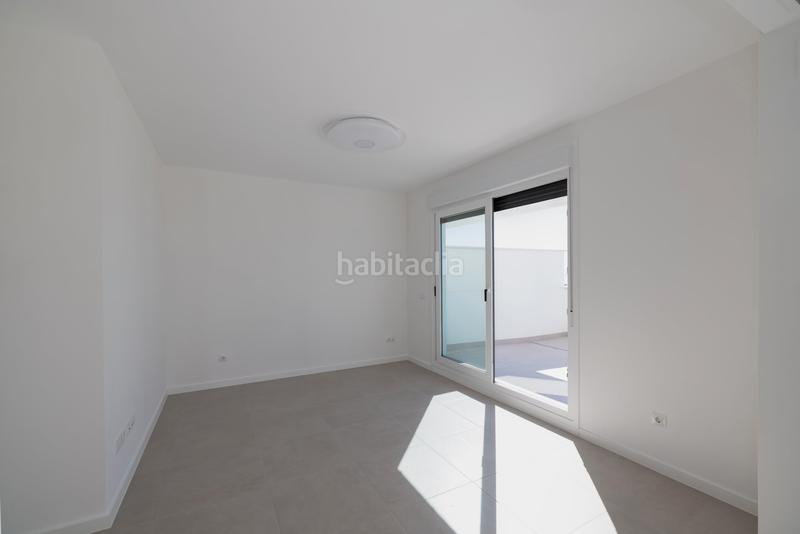 Foto d5f75a50-de67-4a9d-89fc-555448e663b0. Attico con parcheggio piscina in Guadalobón Estepona