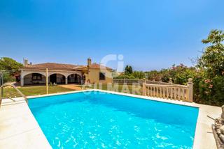Casa  Camino de la boladilla. Chalet independiente en nueva milla de oro