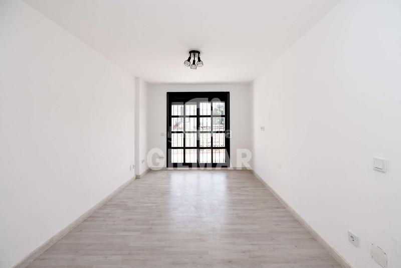 Foto 8e0ca68c-d9dc-4d4a-a0e4-94c1121e5831. Apartamento  totalmente reformado junto playa en Manilva