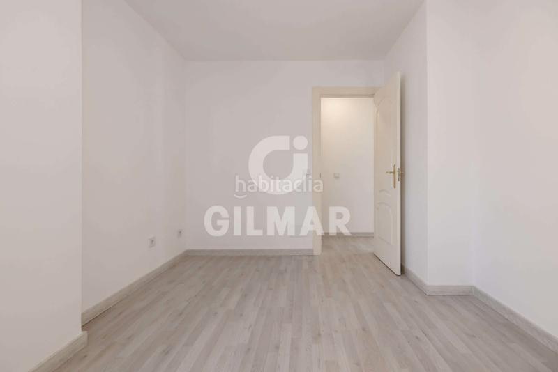 Foto db501841-8b41-4c6d-b4d6-75cdcab2dc5a. Apartamento  totalmente reformado junto playa en Manilva