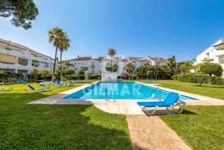 Planta baixa  Calle del escudo. Apartamento junto a playa en nueva milla de oro