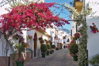 Casa aparellada  Calle portada. Amplia casa mata en casco antiguo de estepona