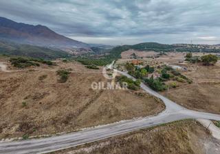 Area edificabile industriale in Casares pueblo. Esta parcela de 5.900 m2 4.455 m2 según catastro se encuentra en