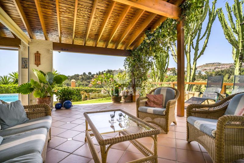 Foto 289afa46-3606-4335-8b2a-070d91df7ac7. Chalet avec chauffage piscine dans La Alquería Benahavís