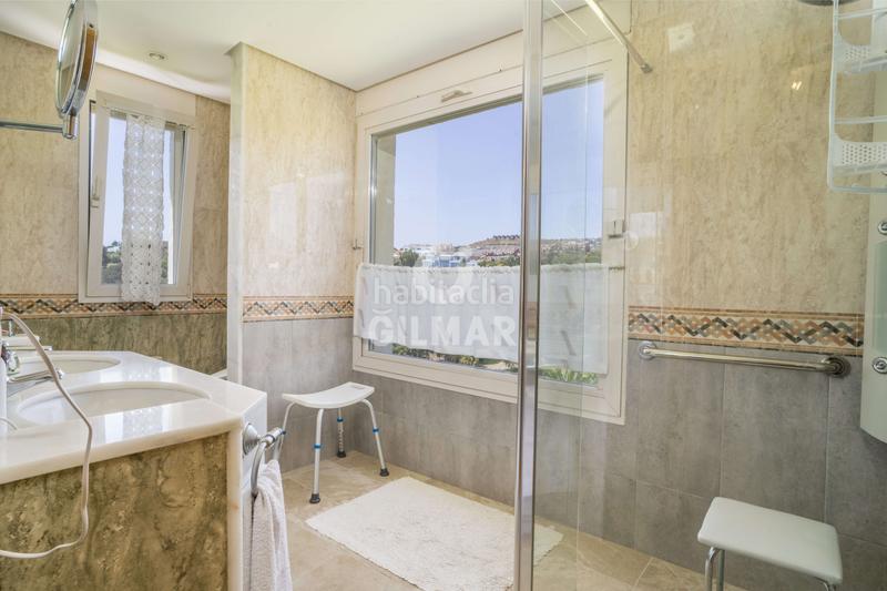 Foto 45fc4343-8f93-413d-bdcb-784065f2e357. Chalet avec chauffage piscine dans La Alquería Benahavís