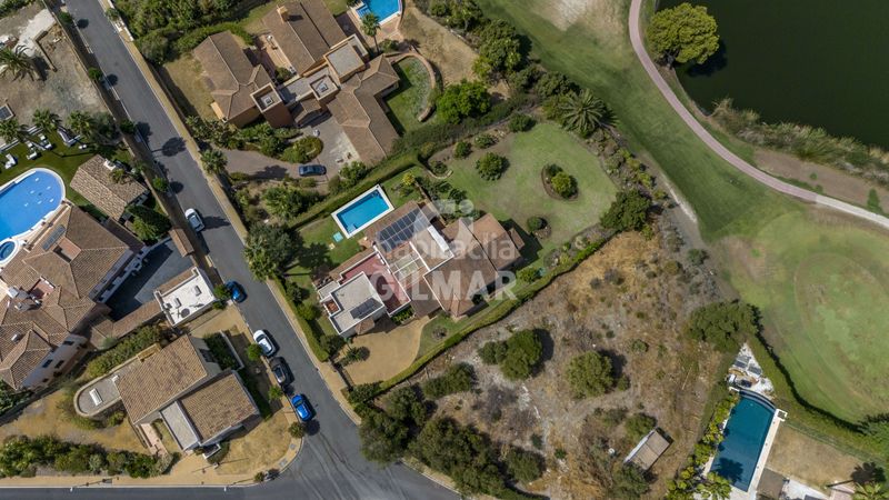 Foto f01b0222-0539-4e8e-b46b-ff7186622ce0. Xalet amb calefacció piscina a La Alquería Benahavís