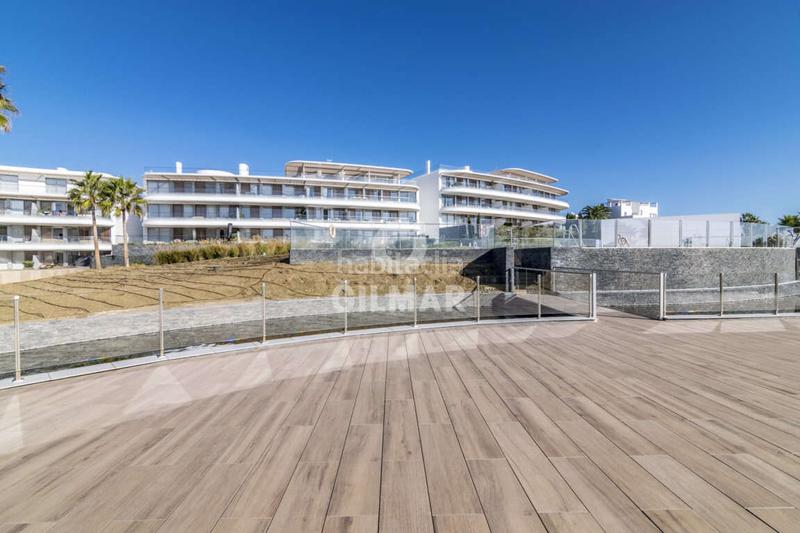 Foto eeb70b99-a115-4cd5-89a9-8488c1b3b72f. Piano terra con riscaldamento parcheggio piscina in Estepona