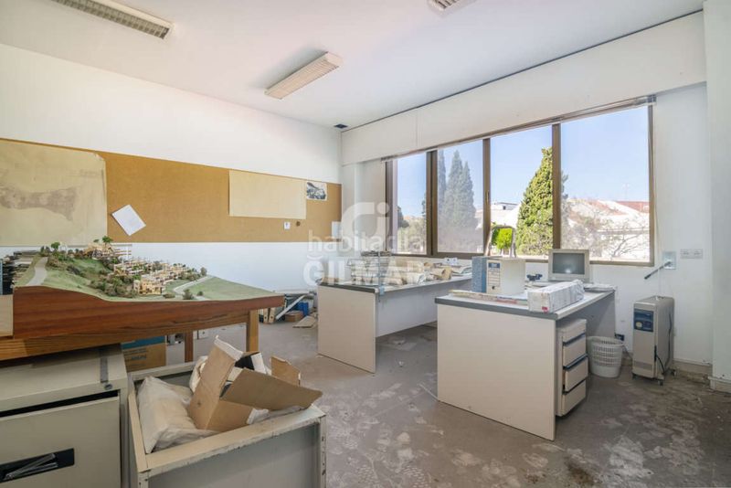 Foto c5d1d52a-f318-457d-aa4a-73f4d2e540df. Edifici a Cancelada Estepona