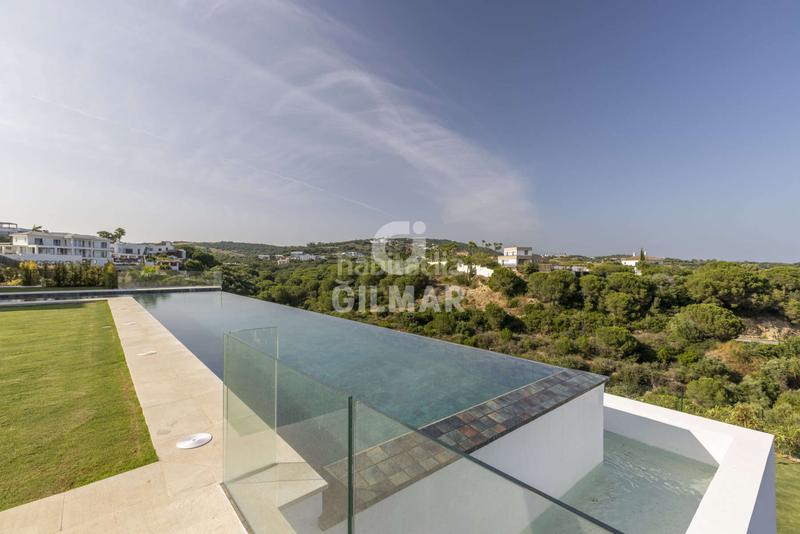 Foto 07b4fa5b-eb96-4224-966c-95e33ecc5f34. Chalet con riscaldamento piscina in Sotogrande alto Sotogrande