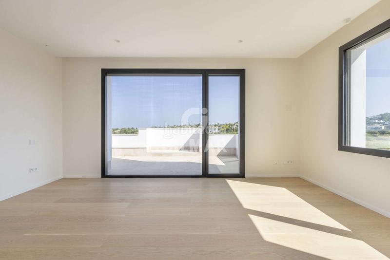 Foto 38871cd8-c286-41bb-8fb6-340a4b2ca6f3. Chalet con riscaldamento piscina in Sotogrande alto Sotogrande